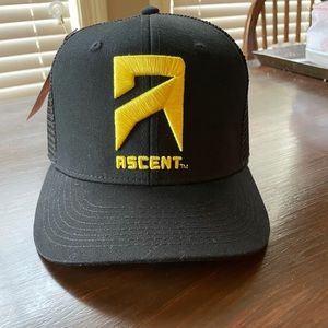 Ascent Protein Hat
